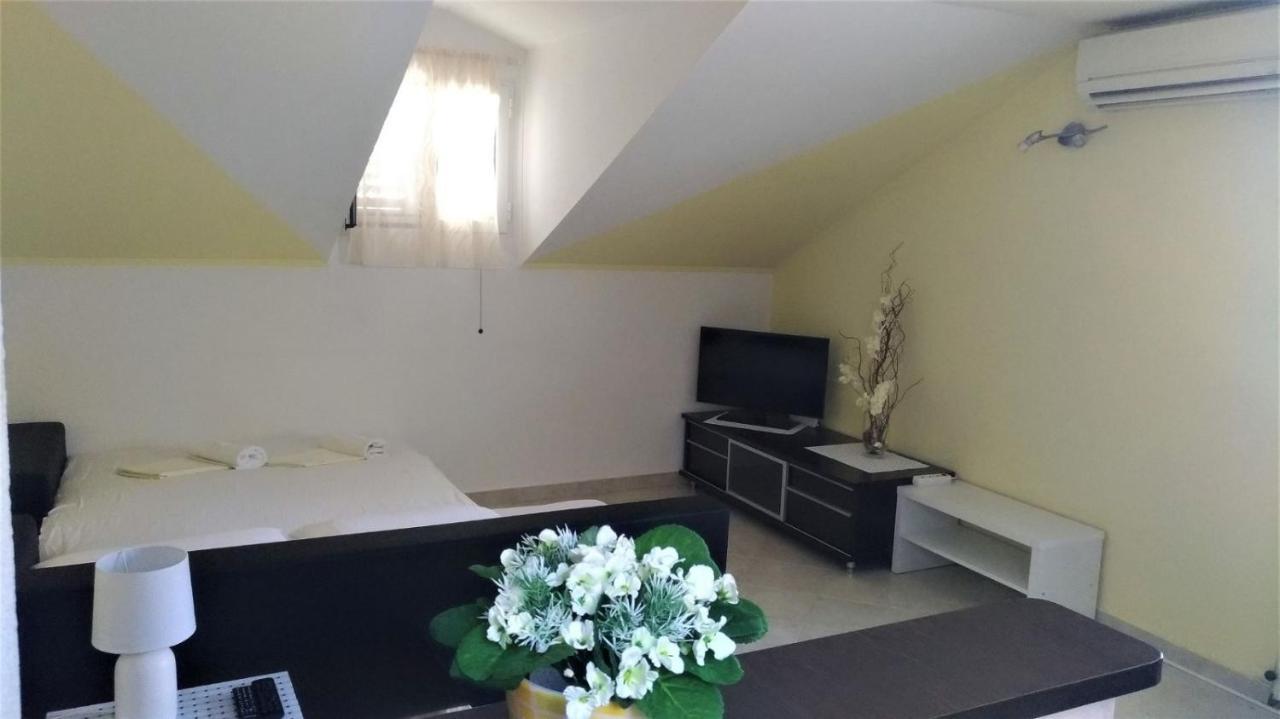 Apartments Antun ดูบรอฟนิก ภายนอก รูปภาพ